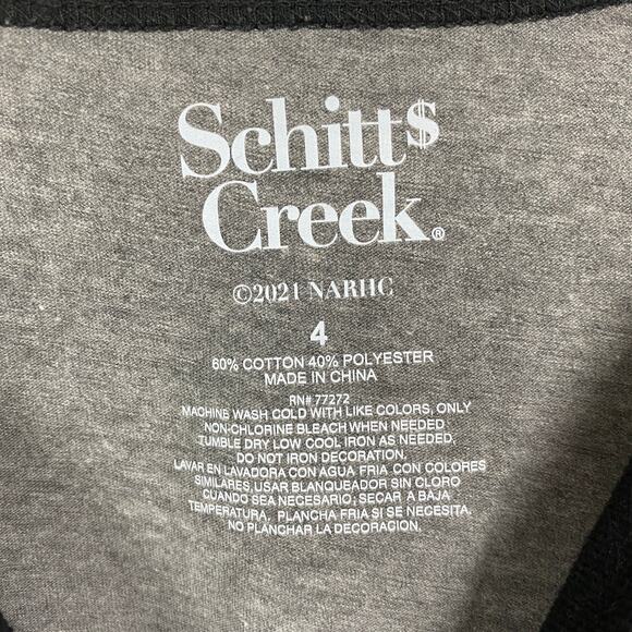 Torrid Gray Schitt’s Creek Rose Apothecary T-Shirt Sz.4 - Picture 8 of 14
